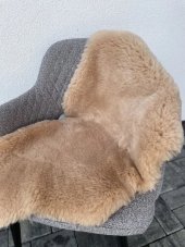 Ovčí kožešina béžová střižená