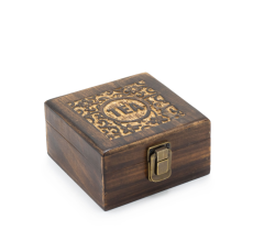 Vyřezávaná Mangová Krabička na Čaj - (4 přihrádky) - 15x15x8cm