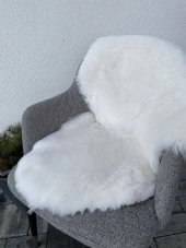 Ovčí kožešina bílá střižená