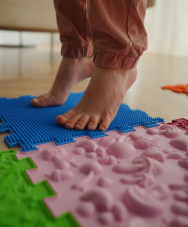 Masážní podložka Ortek Dinosauři Puzzle 10 prvků