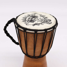 Ručne Vyrobený Bubon Djembe - Výška 20 cm